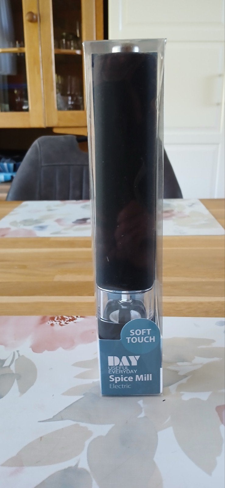 Elektrische specerijenmolen - Soft Touch - Zwart, Overige typen, Kunststof, Nieuw, Ophalen of Verzenden