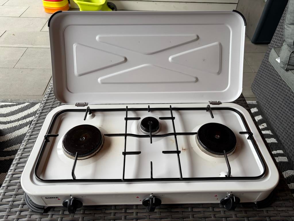 Gimeg 3-pits gas kooktoestel met windscherm van Quecha, Caravans en Kamperen, Kampeeraccessoires, Ophalen, Zo goed als nieuw