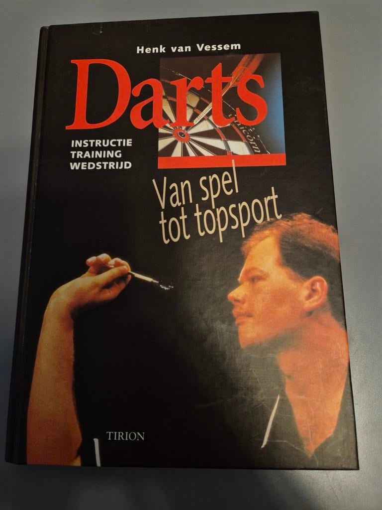 Darts: Instructie, Training, Wedstrijd - Henk van Vessem, Boeken, Ophalen of Verzenden, Gelezen, Henk van Vessem, Overige sporten