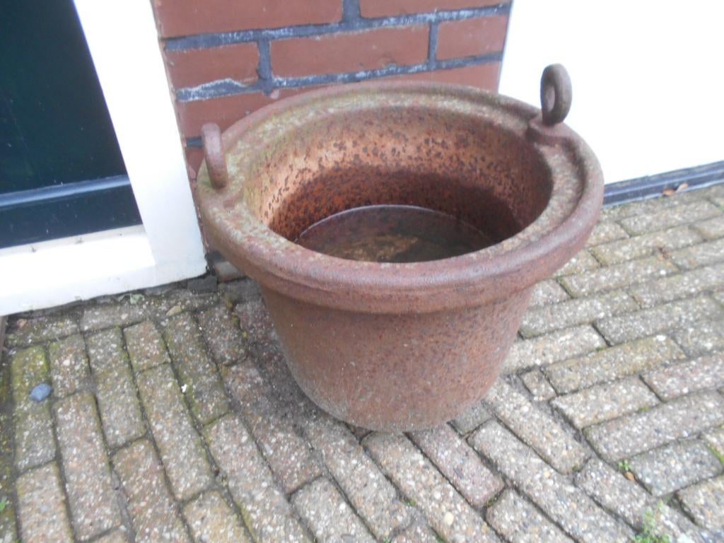 Zware gietijzeren pot, Tuin en Terras, Ophalen, Gebruikt