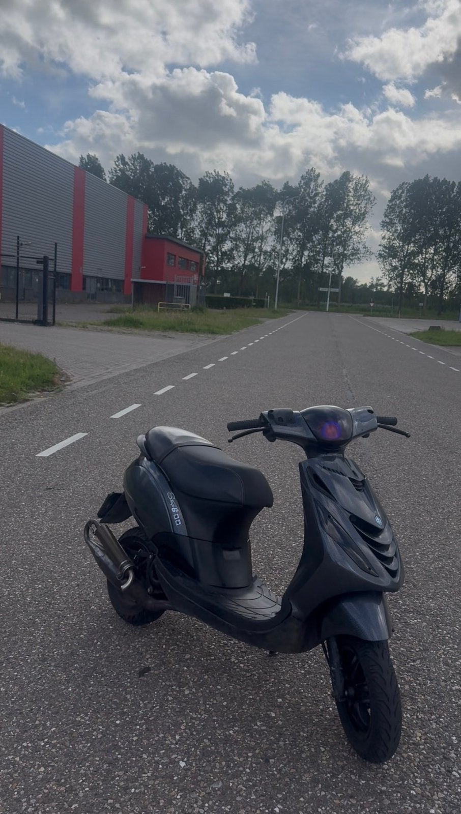 Piaggio zip 70cc mk2 brom waardepeiling/teruil/, Fietsen en Brommers, Scooters | Piaggio, Ophalen, Zo goed als nieuw, Tweetakt
