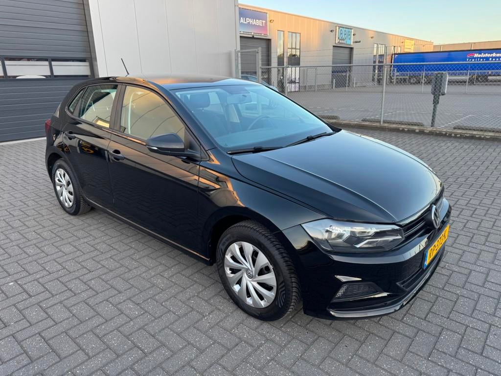 Volkswagen Polo 1.0 MPI Trendline, Euro 6, Zwart, Origineel Nederlands, Bedrijf