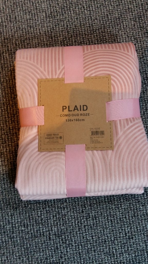 mooie nieuwe oud roze plaids 130x160 cm 2 stuks voor € 25.-, Ophalen, Nieuw, Plaid