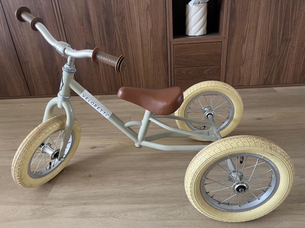 Veloretti loopfiets/driewieler - om te bouwen naar tweewiele, Ophalen, Zo goed als nieuw, Loopfiets