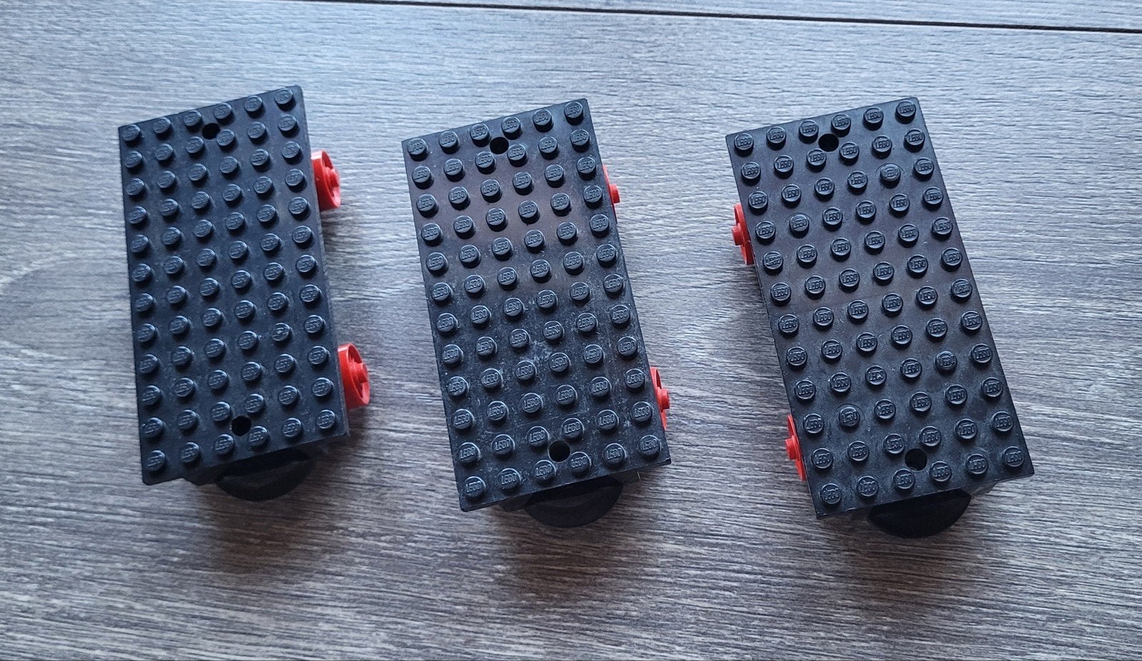 Lego trein blauwe rails 3x wagon onderstellen (kort model), Ophalen of Verzenden, Losse stenen, Lego