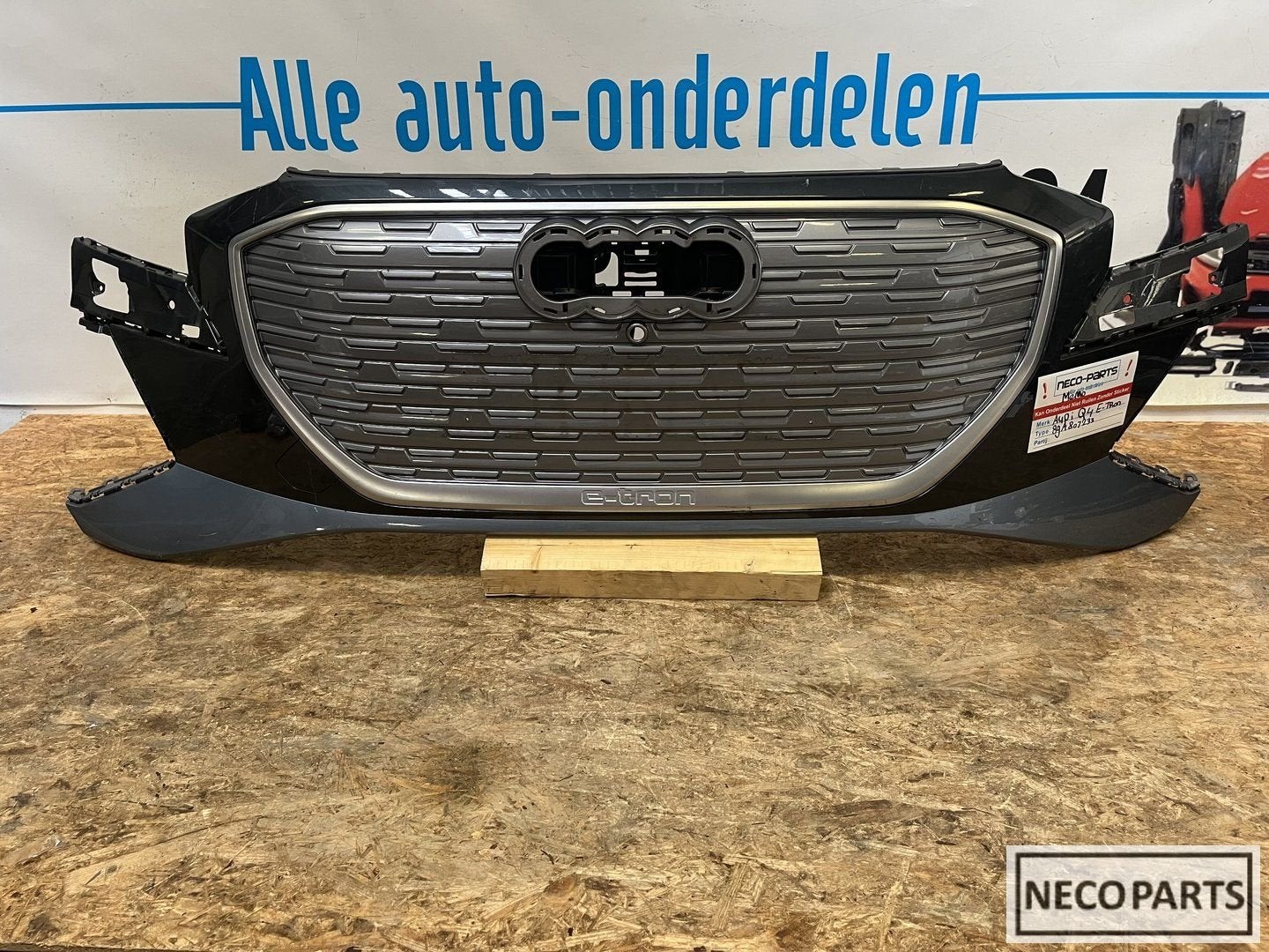 BUMPER AUDI Q4 E-TRON ETRON VOORBUMPER GRILL 89A807233, Gebruikt, -, -, -