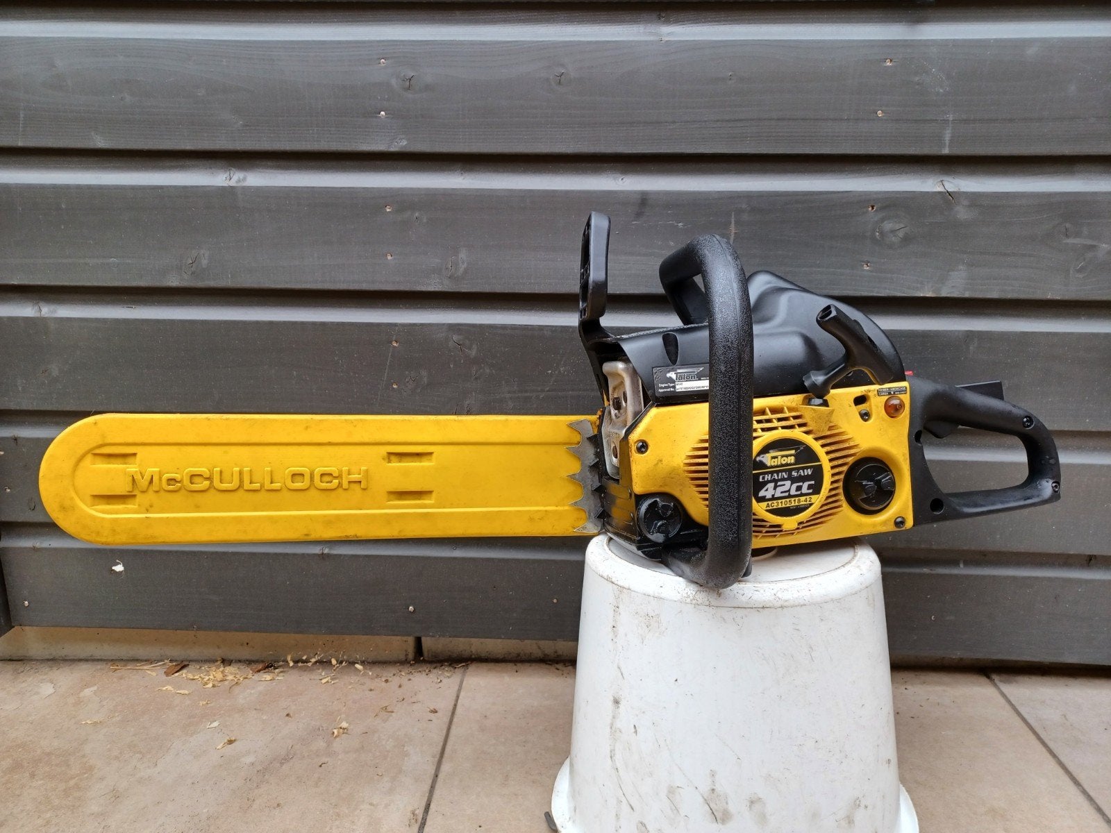 Kettingzaag, Doe-het-zelf en Verbouw, Gereedschap | Zaagmachines, Ophalen, 1200 watt of meer, Kettingzaag, 30 tot 70 mm
