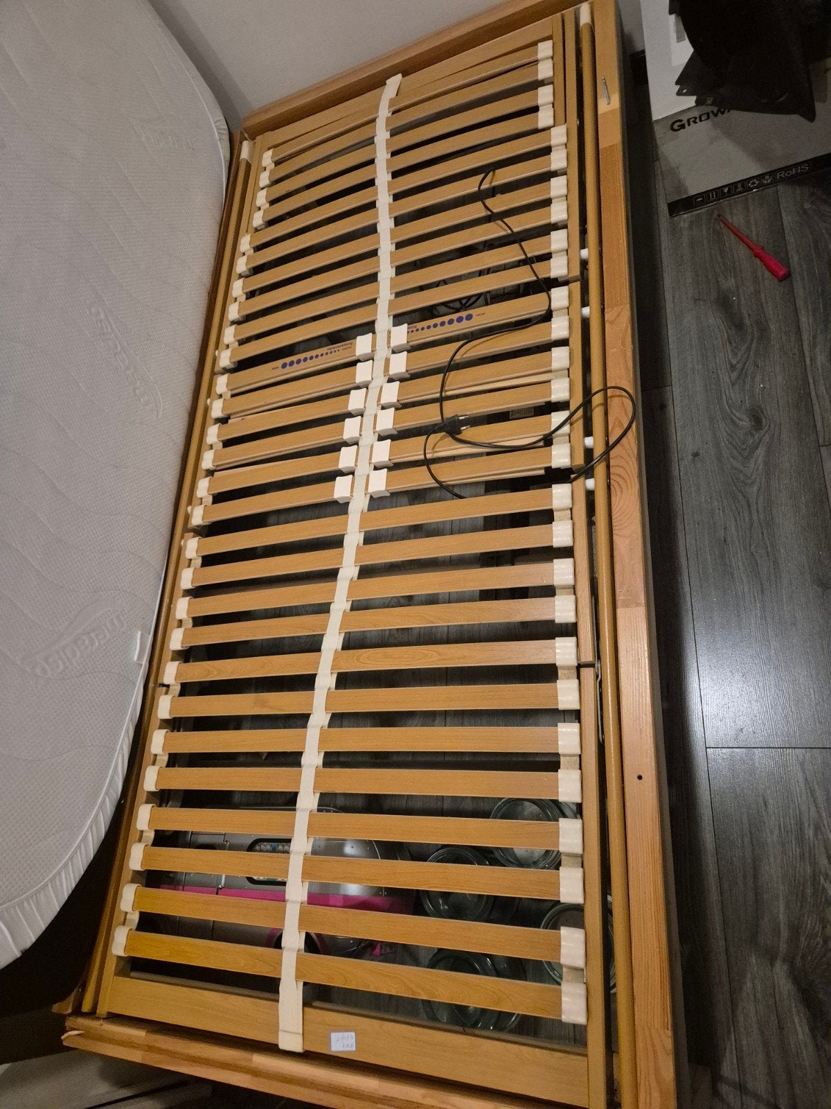 Elektrische lattenbodem 90x200 met hardheidsverstelling, Ophalen, 90 cm, Eenpersoons, 200 cm