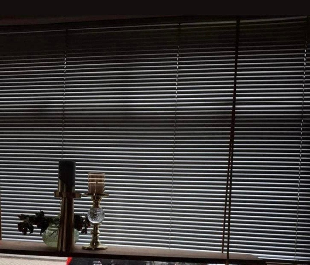 Ijzeren zilverkleurige luxaflex 3 mnd gehangen niet gebruikt, Ophalen of Verzenden