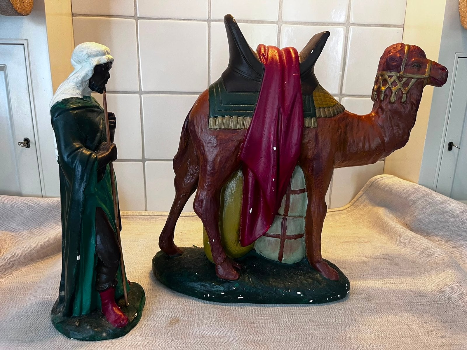 Kerststalfiguren, Ophalen, Gebruikt