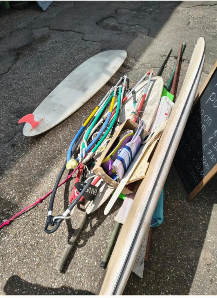surfplank - zeilen - surfboard etc.  kortom windsurf pakket, Ophalen, Met zeil(en), Gebruikt, .