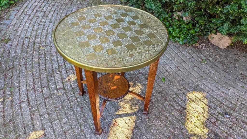 Bijzondere salontafel met messing schaakbordblad, Ophalen, 50 tot 100 cm, Rond, 50 tot 100 cm