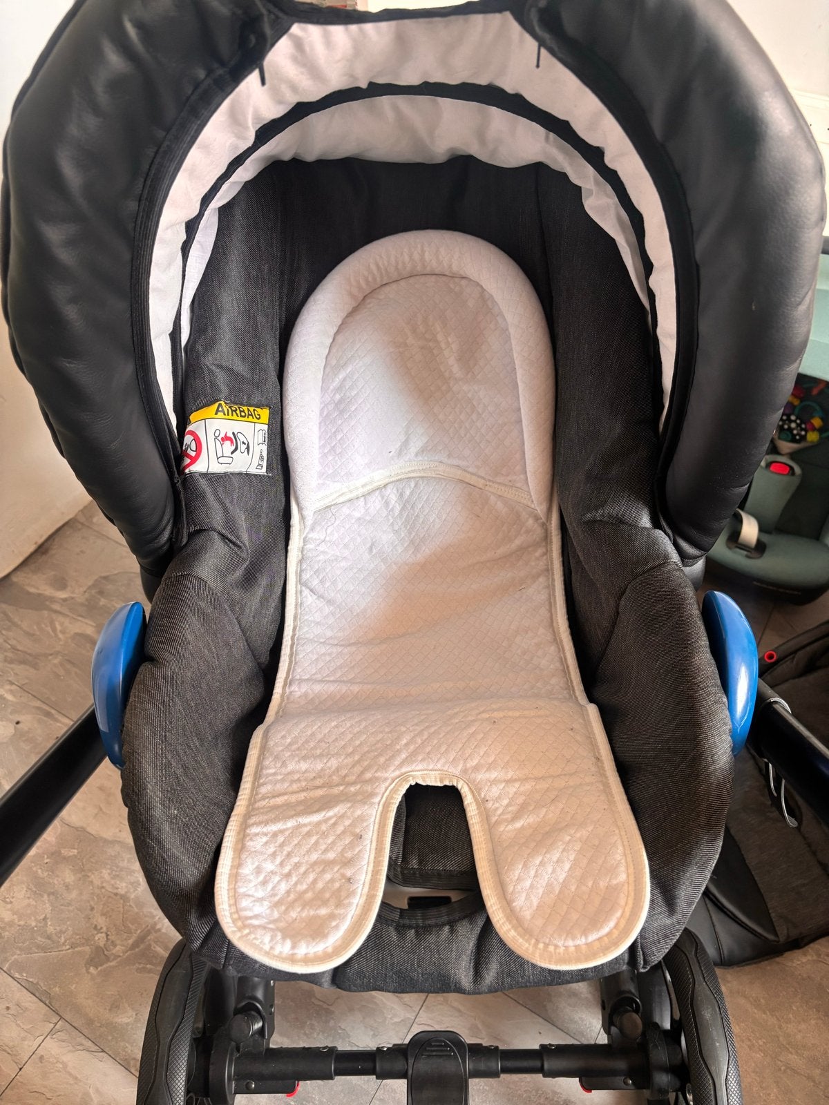 Viva 3 in 1 kinderwagen combi met autostoeltje en reiswieg, Kinderen en Baby's, Kinderwagens en Combinaties, Overige merken, Gebruikt