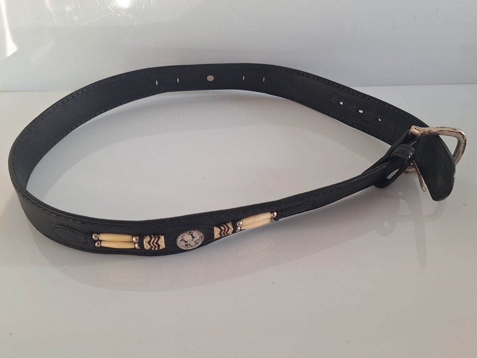 ZWARTE VINTAGE RIEM INDIAN/COWBOY ZEER GOEDE STAAT, Ophalen, 5 cm of meer, Zwart, Tailleriem