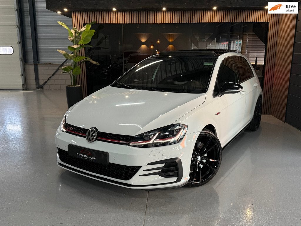 Volkswagen Golf 2.0 TSI GTI Performance DSG 245PK PANO/FULL!, 1345 kg, Stof, Gebruikt, 4 cilinders