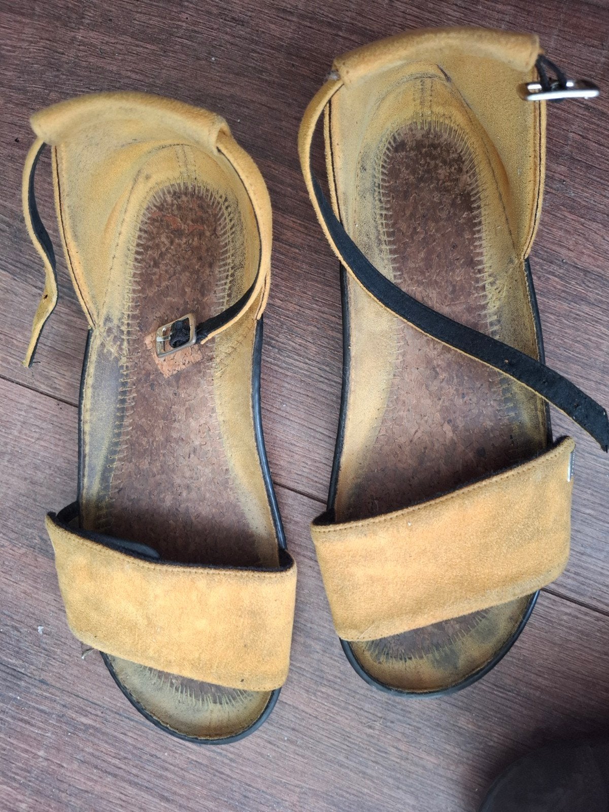 leguano barefoot sandalen geel 38, Kleding | Dames, Schoenen, Verzenden, Zo goed als nieuw, Geel, Sandalen of Muiltjes