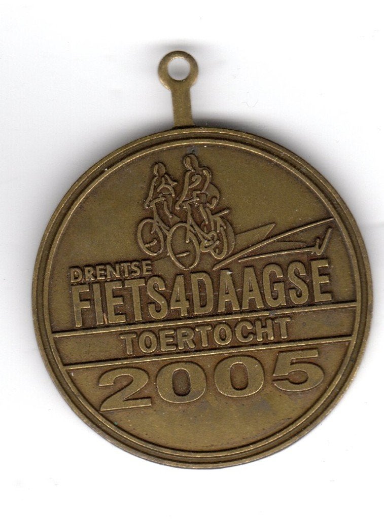MEDAILLE DRENTSE FIETS4DAAGSE TOERTOCHT FIETSEN 2005, Ophalen of Verzenden, Gebruikt, Overige onderwerpen