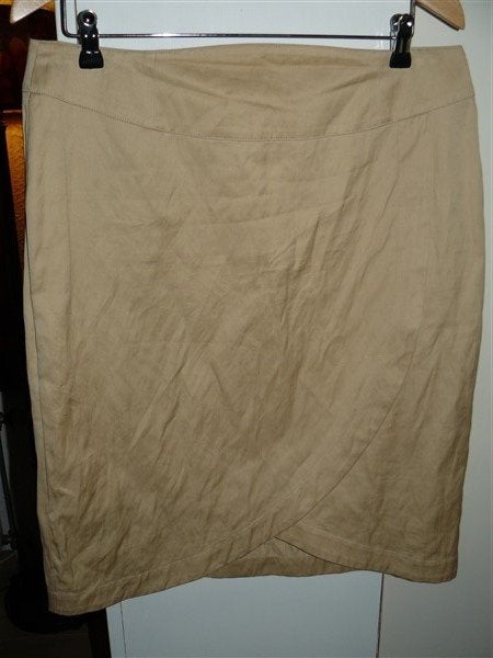 A1621 Lynde mt 40-42 nieuw rok beige model Aneke metaal , Kleding | Dames, Maat 38/40 (M), Verzenden, Beige, Nieuw