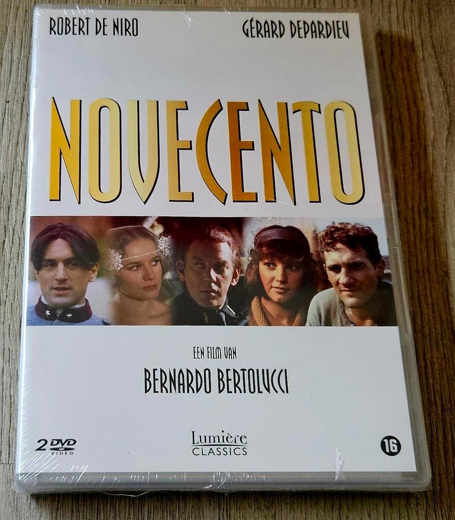 Novecento (1900) - Bernardo Bertolucci DVD (Nieuw), Vanaf 16 jaar, Historisch of Kostuumdrama, Boxset, Ophalen of Verzenden