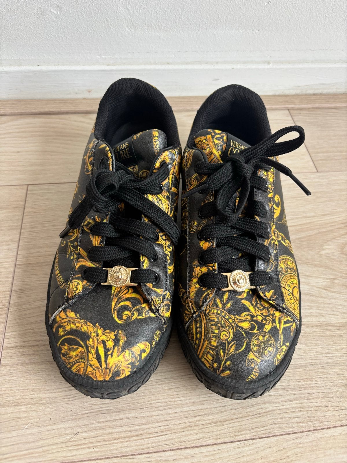 Versace Jeans Couture Sneakers Maat 39, Kleding | Dames, Schoenen, Ophalen of Verzenden, Gedragen, Zwart, Sneakers of Gympen