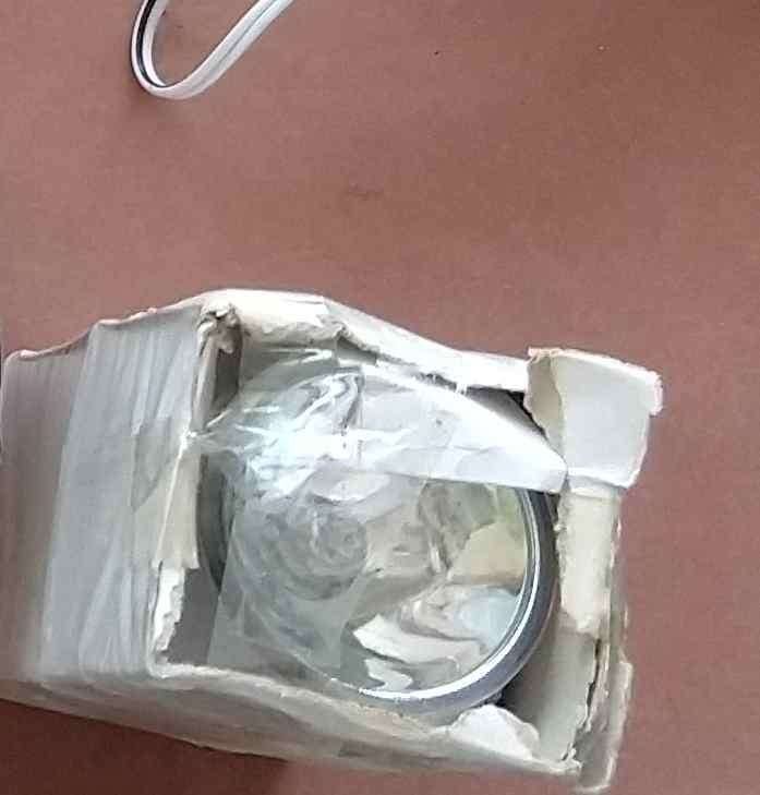 2 halogeenlampjes 13,8 volt 85 watt doorsnede 4,5 cm, Ophalen of Verzenden, 60 watt of meer, Overige fittingen, Halogeenlamp