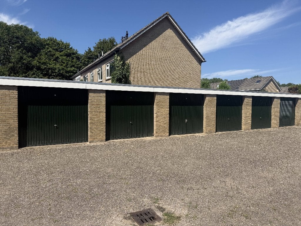 In Zevenaar te Koop: Mooie Garageboxen!, Gelderland