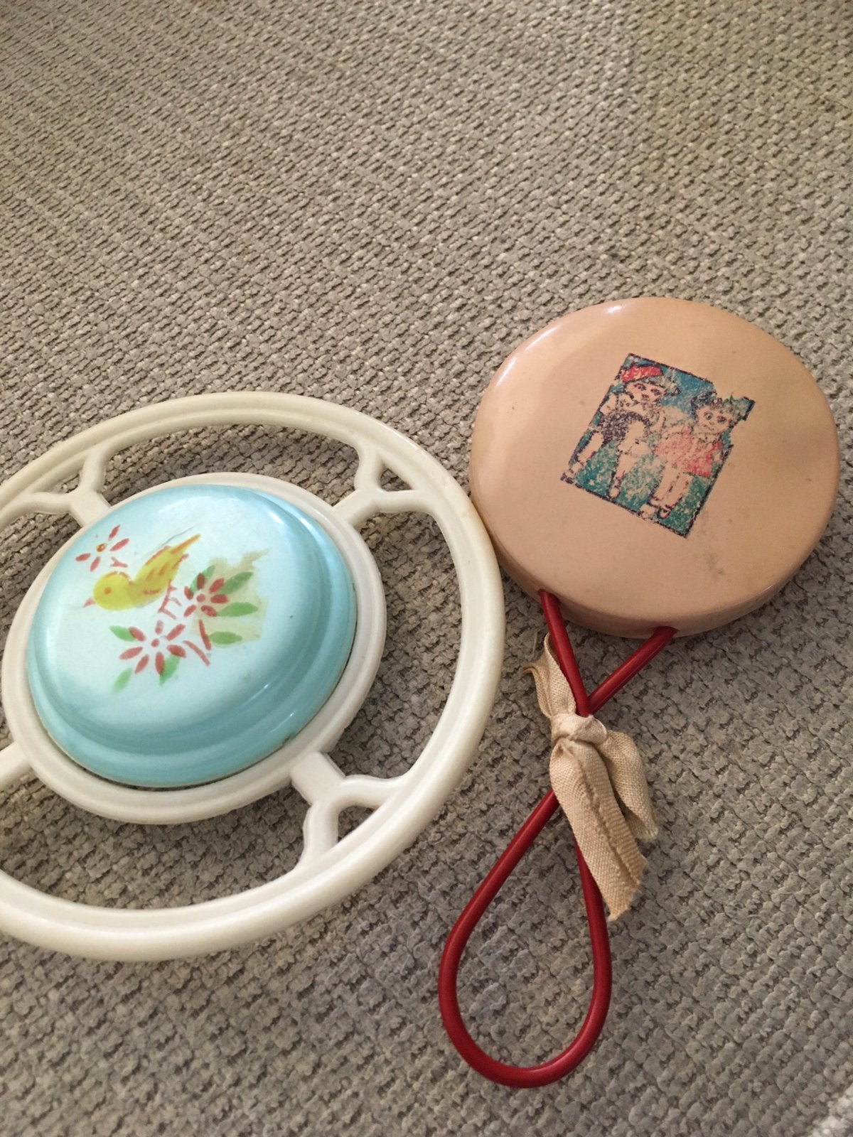 Oude rammelaars voor bij poppen/beren., Antiek en Kunst, Antiek | Speelgoed, Ophalen of Verzenden