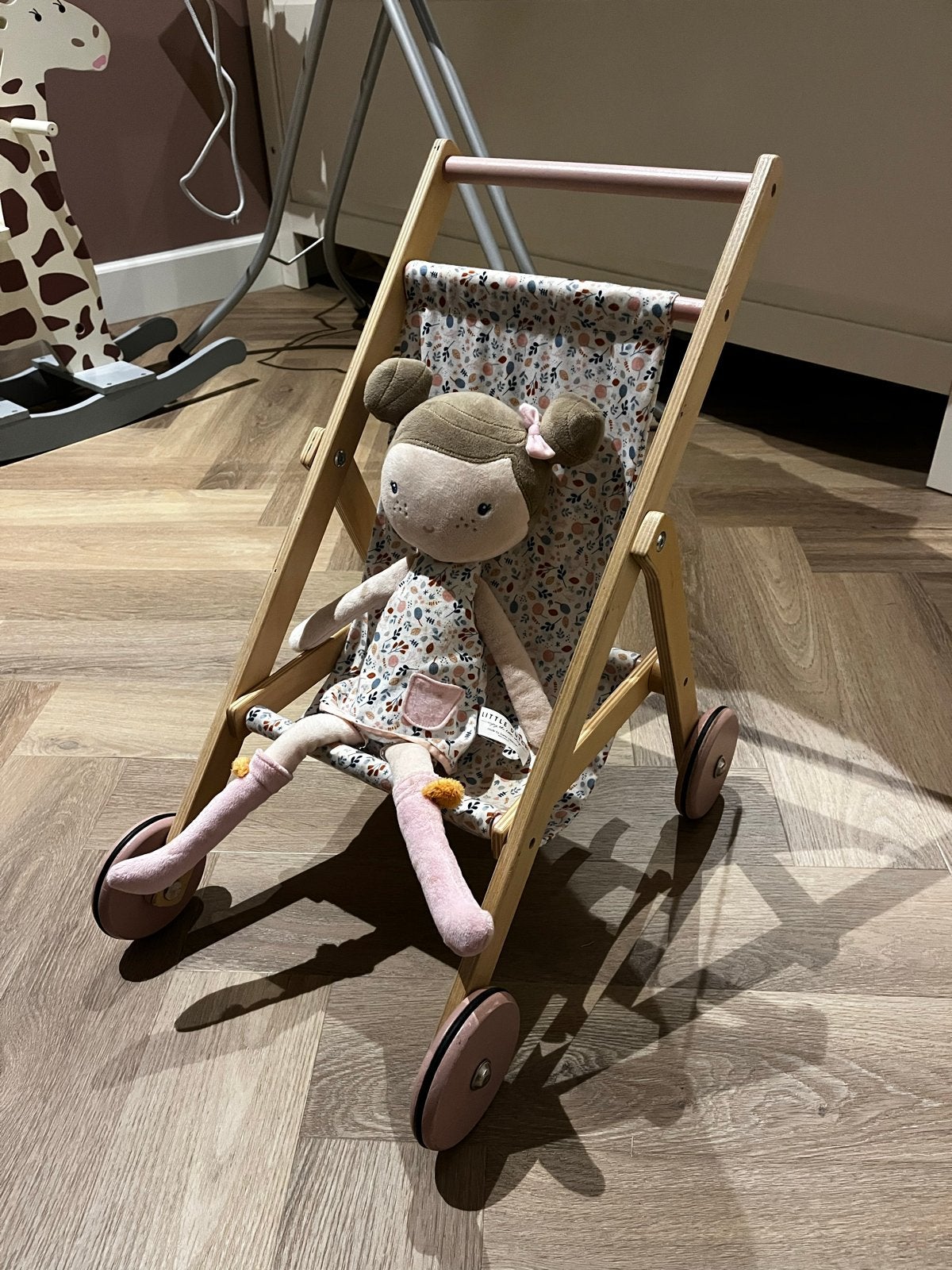 Little Dutch houten wandelwagen met pop, Ophalen, Zo goed als nieuw