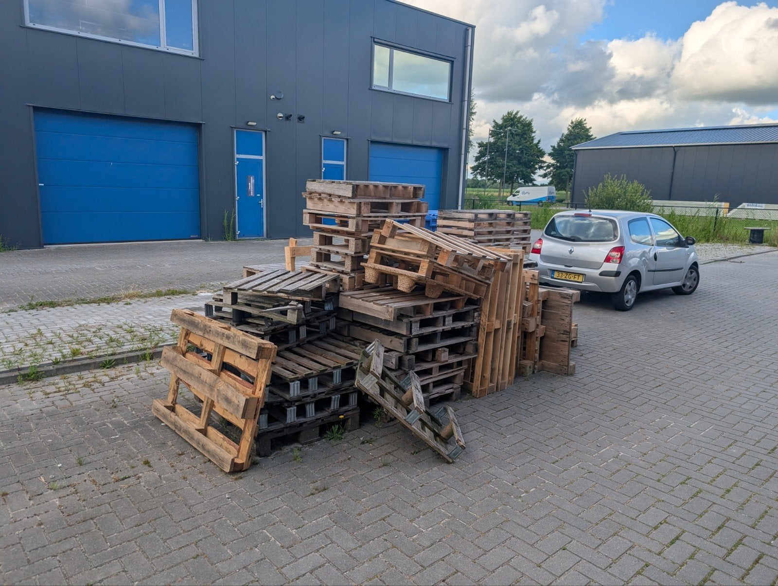 GRATIS Partij gebruikte pallets voor diverse doeleinden, Ophalen, Gebruikt, 50 mm of meer, Pallet