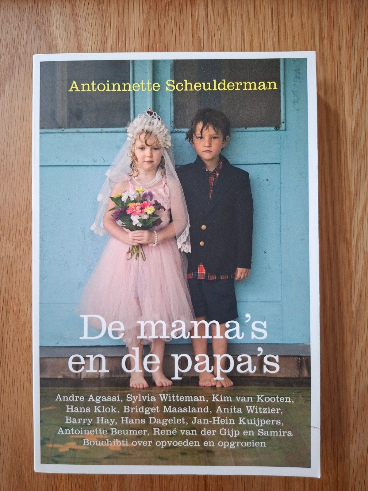 De mama's en de papa's - Antoinnette Scheulderman, Ophalen of Verzenden, Zo goed als nieuw, Antoinnette Scheulderman
