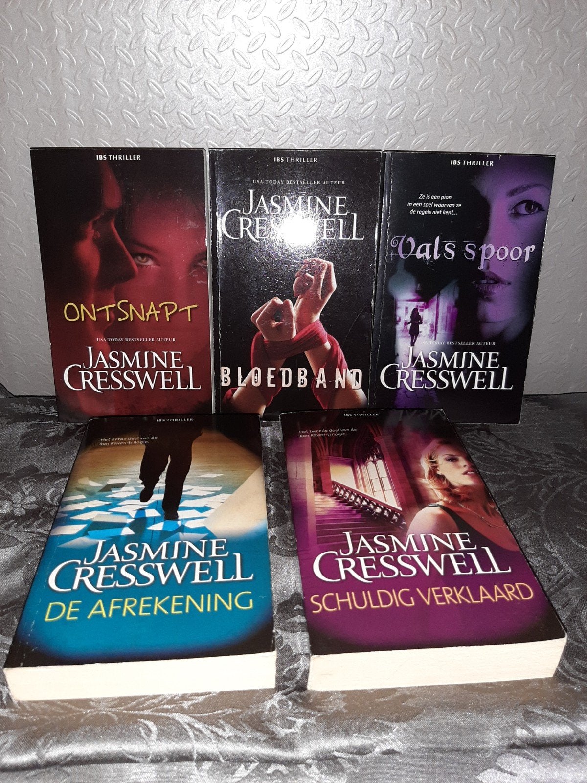 Jasmine Cresswell IBS Thriller Boeken - Set van 5, Boeken, Ophalen of Verzenden, Gelezen, Jasmine Cresswell, Nederland