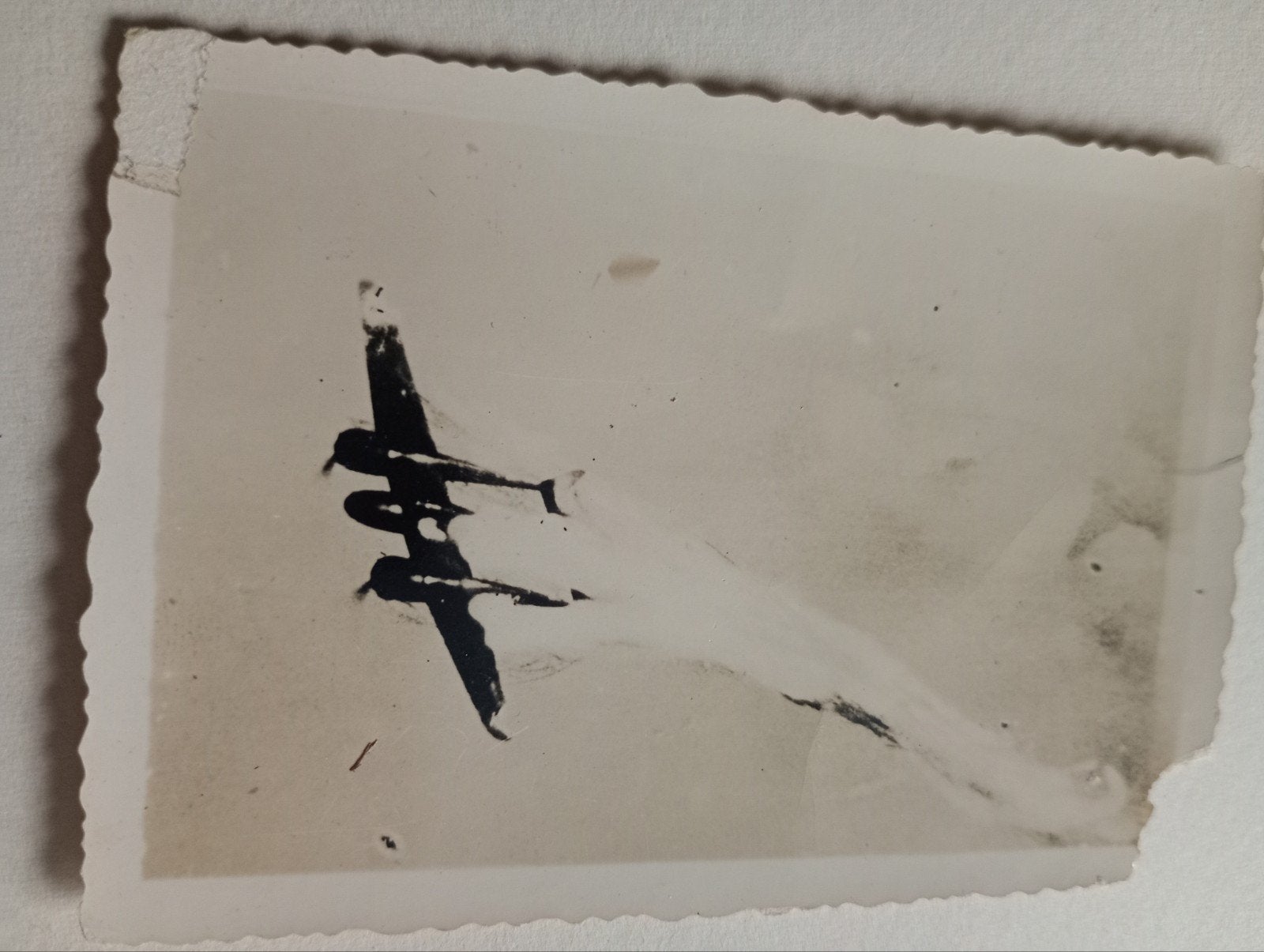 Foto brandende Fokker G-1, Ophalen of Verzenden, Nederland, Foto of Poster