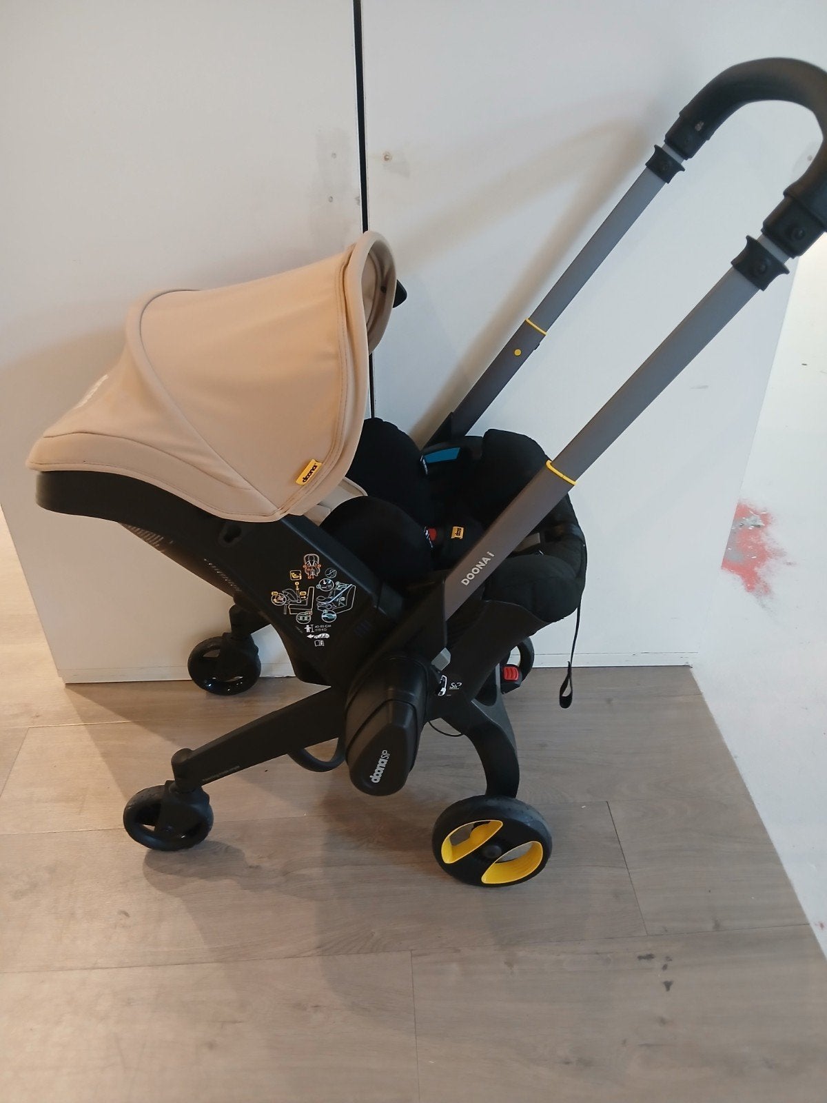 Doona i Autostoel, Ophalen, Zo goed als nieuw