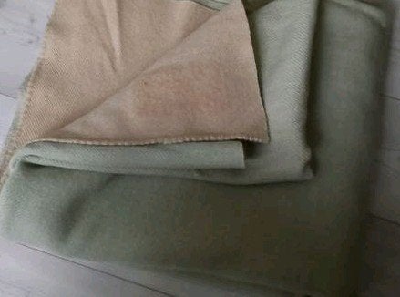 vintage wollen deken. beige en groen 1.80/2.10, Huis en Inrichting, Slaapkamer | Beddengoed, Ophalen of Verzenden, Eenpersoons