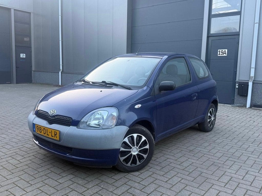 Toyota Yaris 1.0 VVT-i Terra 154.350 KM, Auto's, Toyota, Bedrijf, Te koop, Yaris, Radio, Startonderbreker, Benzine, Euro 4, C