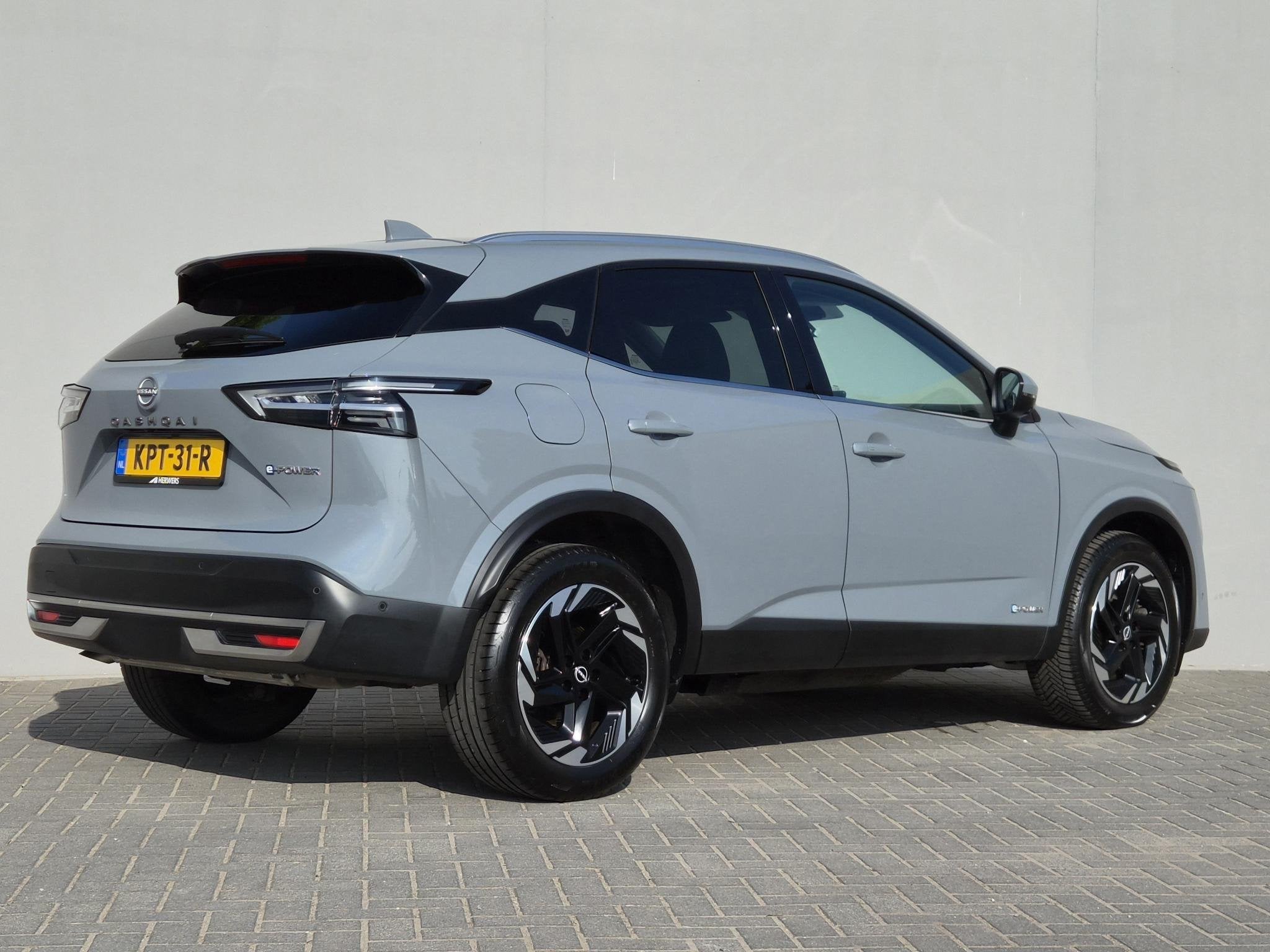 Nissan Qashqai 1.5 e-Power N-Connecta / Facelift / Panoramad, Stof, 2 kWh, 1565 kg, Hybride Elektrisch/Benzine