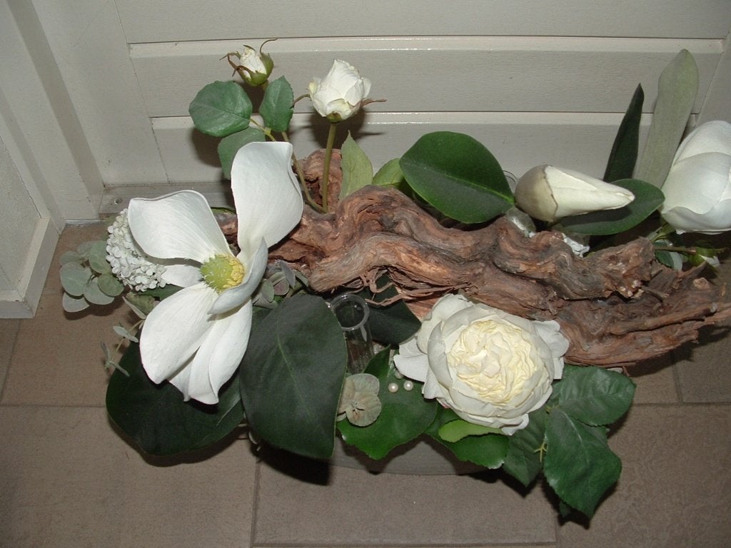 Ovalen pot met kunstbloemen en tak, Ophalen of Verzenden, Gebruikt, Binnen