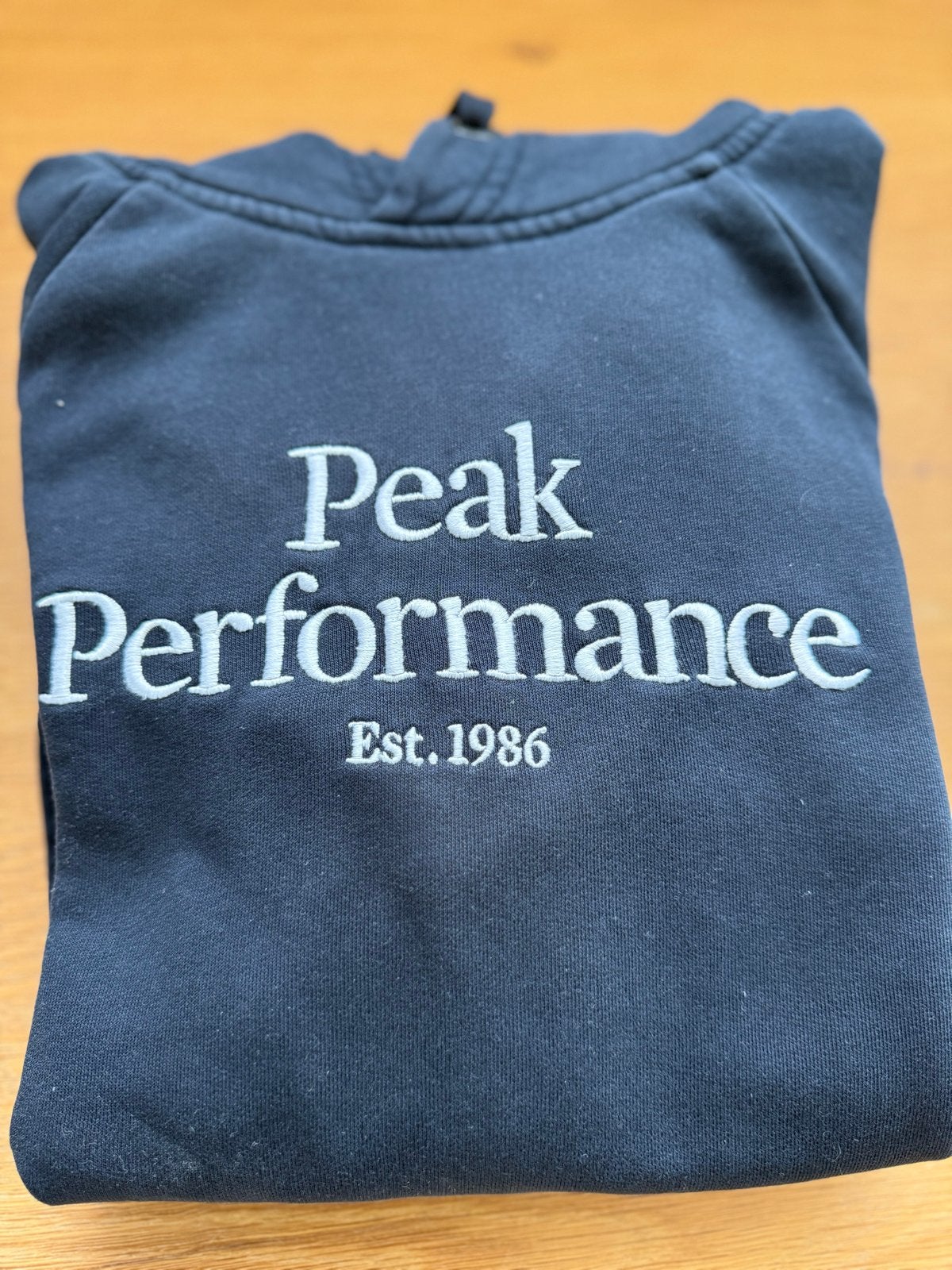 Peak Performance hoodie - Donkerblauw - Maat M, Ophalen of Verzenden, Gedragen, Maat 46 (S) of kleiner, Blauw