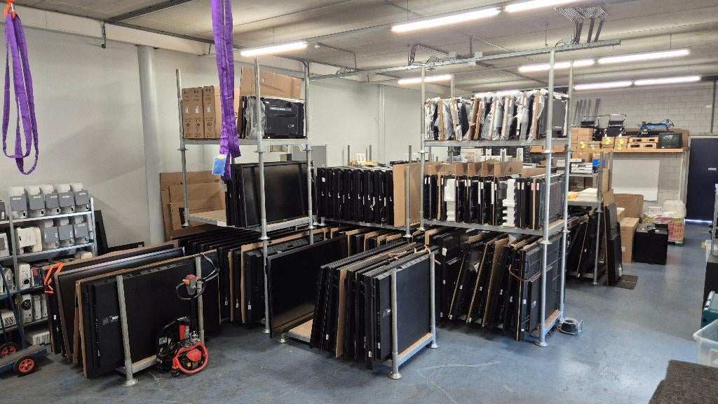 WK AKTIE - Grote partij touchscreens - 55/65/75/86 inch, Ophalen, Recycleforlife, Gebruikt, Van Hennaertweg 6 Alblasserdam