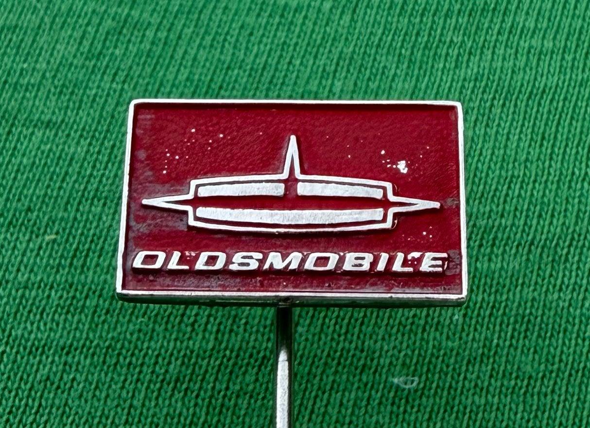 Speldje Oldsmobile, Verzamelen, Ophalen of Verzenden, Zo goed als nieuw, Overige onderwerpen