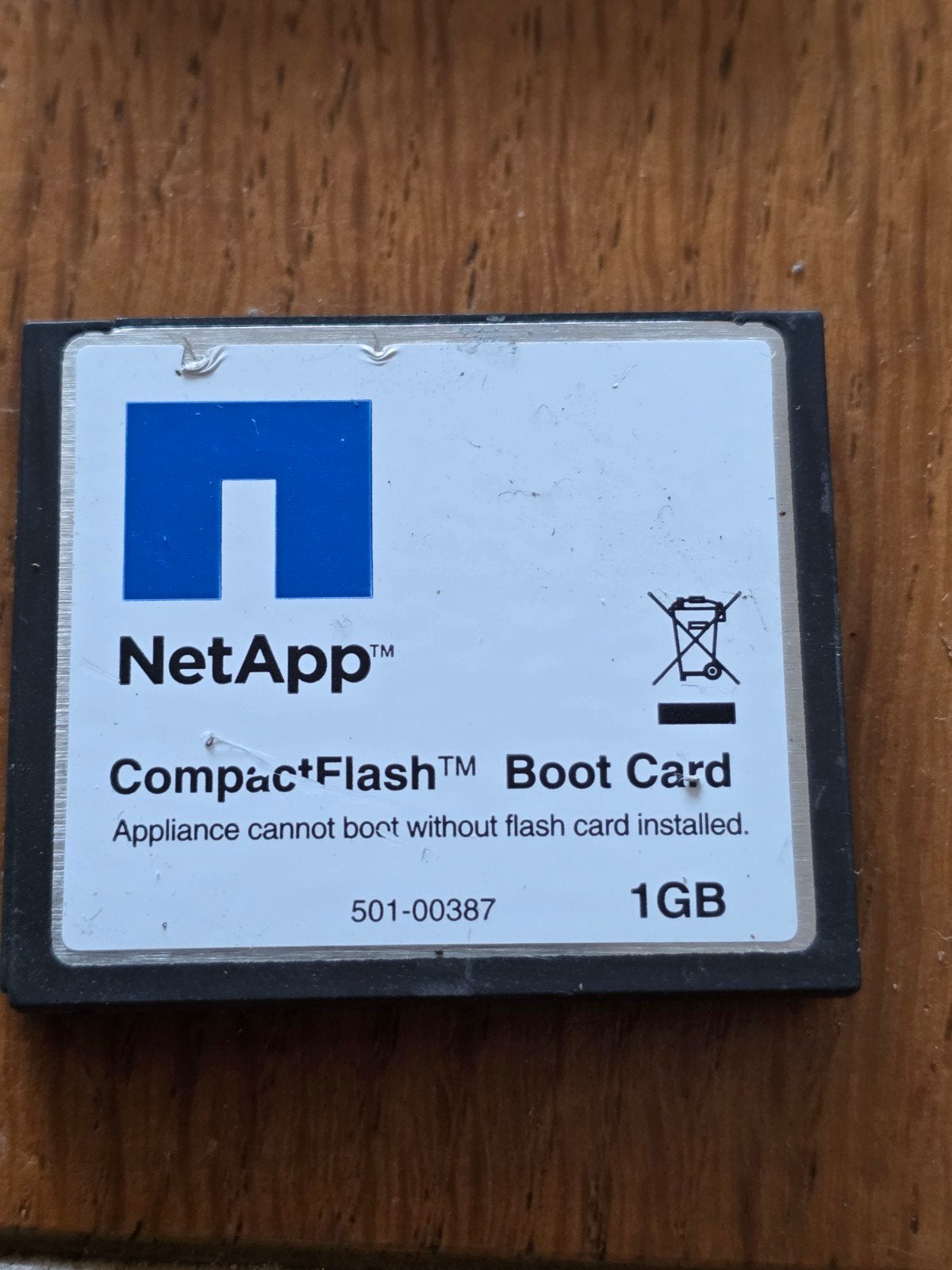 NetApp CompactFlash Boot Card 1GB - Model 501-00387, Gebruikt, NetApp, Compact Flash (CF), Overige