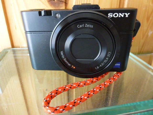 Sony RX-100 Mark-2 camera / 16GB SD geheugenkaart / tasje., Ophalen, Zo goed als nieuw, Canon, 8 keer of meer