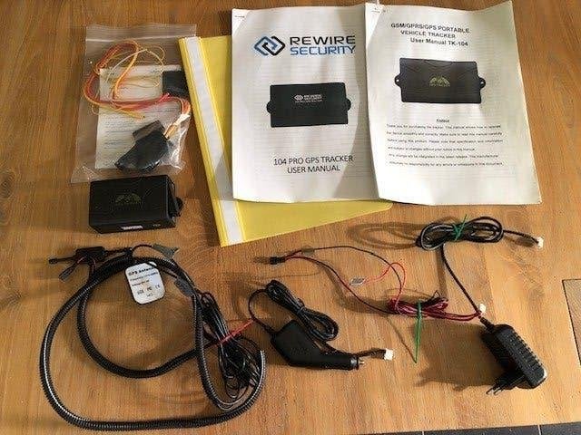GSM / GPS portable vehicle tracker  TK-104 , met manual ,, Ophalen of Verzenden, Gebruikt