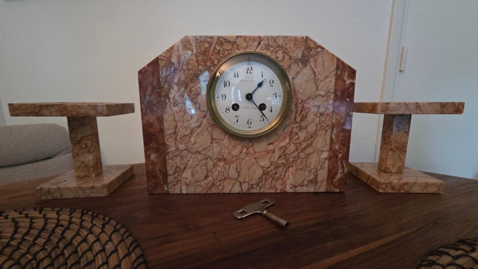Antieke marmeren pendule klok met kandelaars - E. Billard, Ophalen