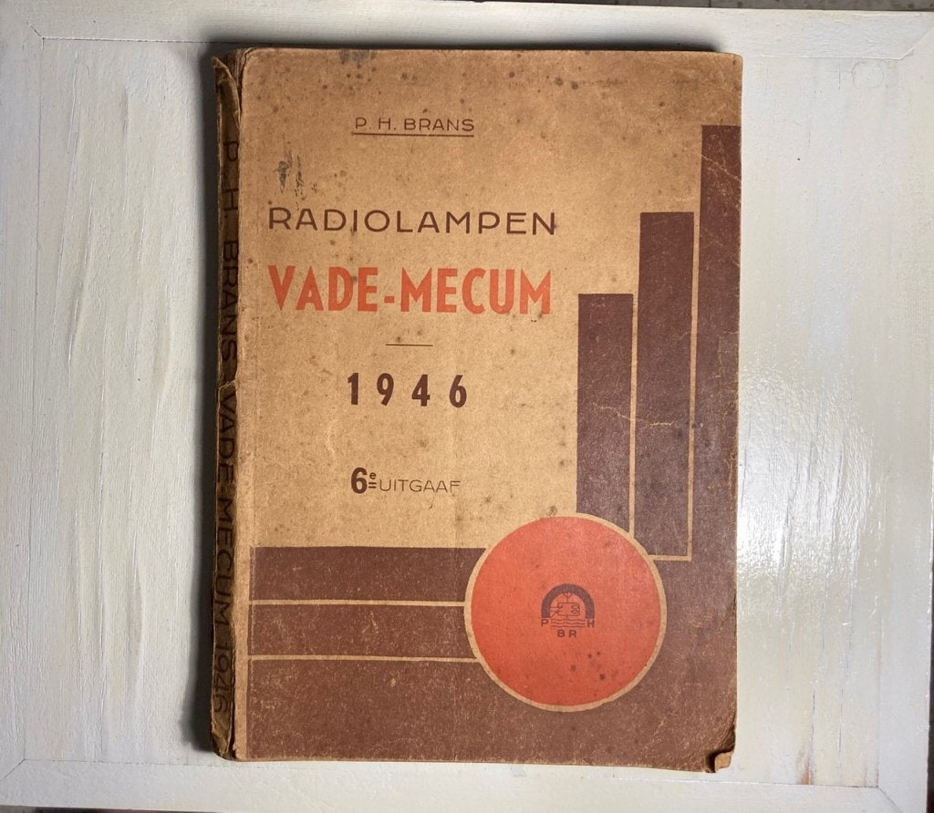 Radiolampen Vademecum 1946 6e uitgave, Boeken, Gelezen, Elektrotechniek, Ophalen of Verzenden, P.H. Brans