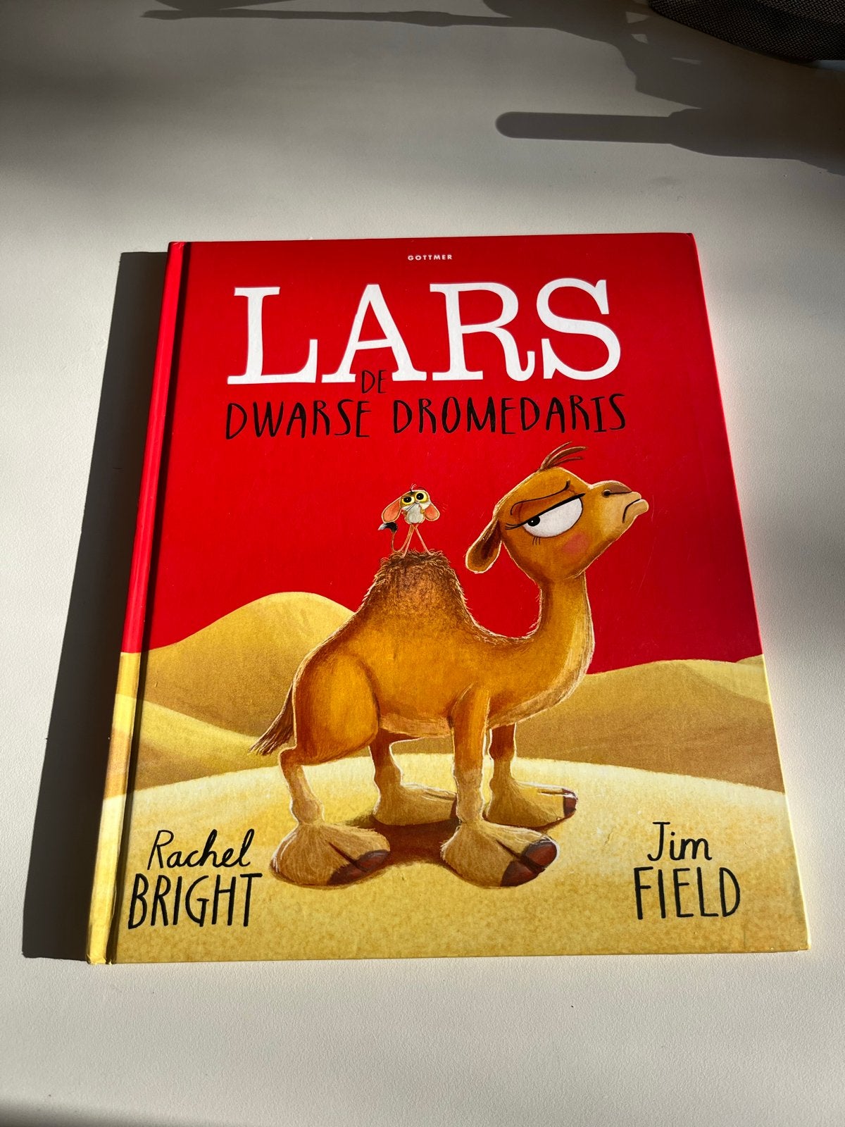 Lars de Dwerse Dromedaris - Prentenboek, Fictie algemeen, Jongen of Meisje, Ophalen of Verzenden, Zo goed als nieuw