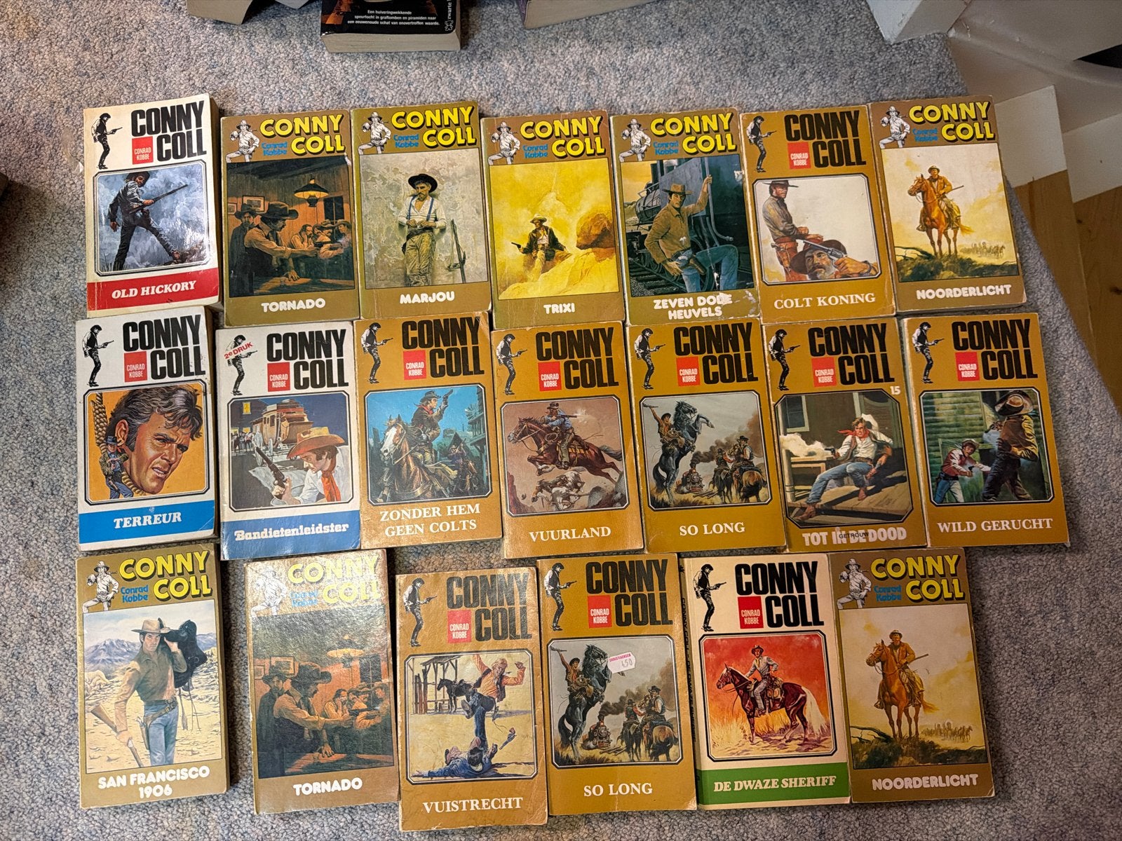 Grote collectie Conny Coll pockets - Western avonturen, Ophalen of Verzenden, Gelezen