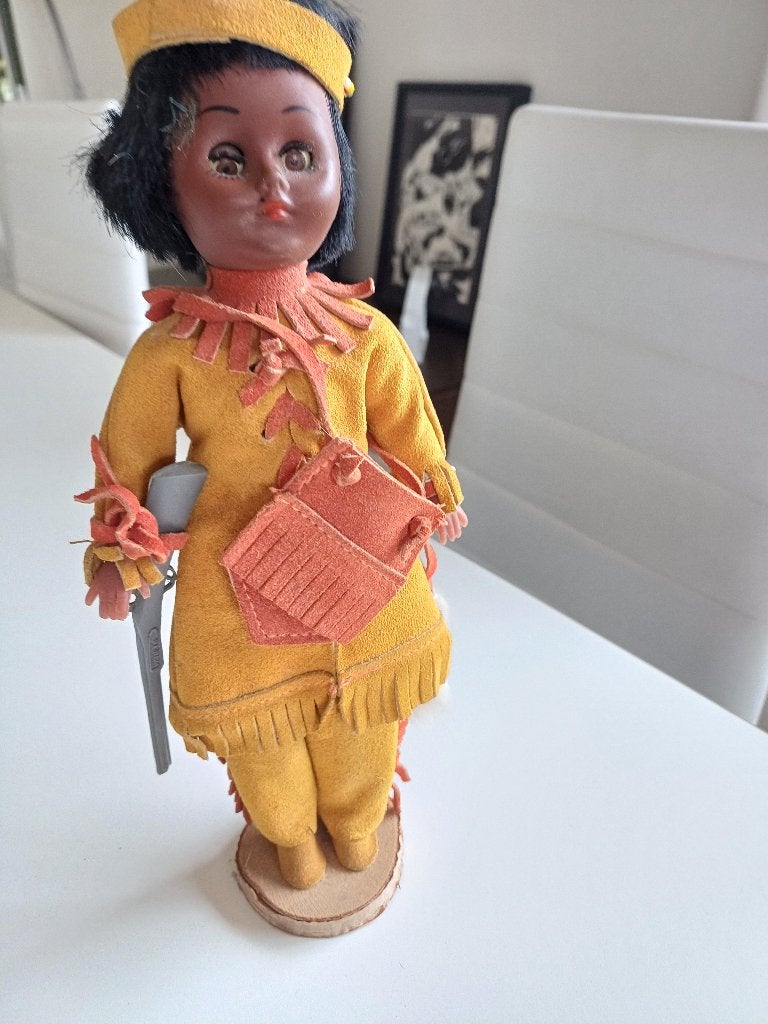 Native American indianen plastic pop met oogjes functie, Verzamelen, Ophalen of Verzenden, Gebruikt, Pop
