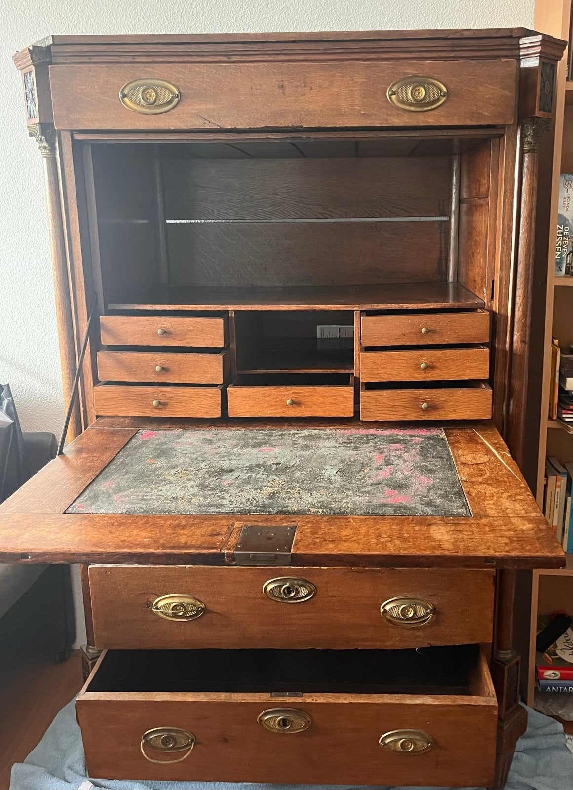 Antieke eiken secretaire met lade en opbergruimte, Antiek en Kunst, Ophalen