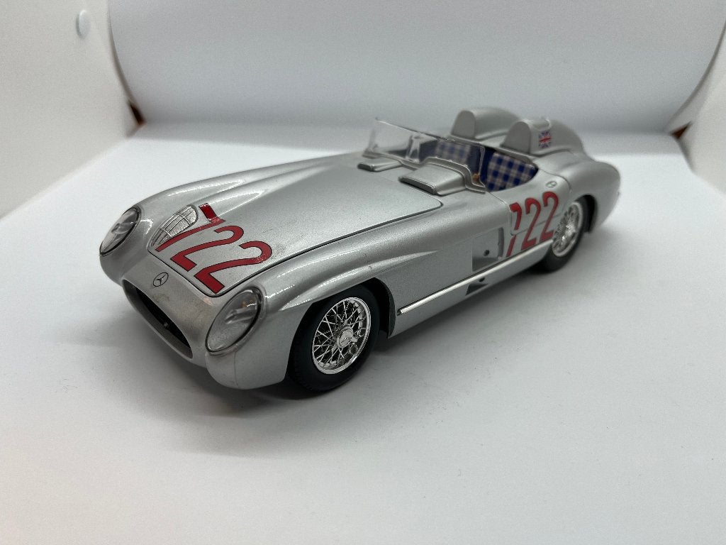 Bburago Mercedes 300SLR 1/18, Hobby en Vrije tijd, Modelauto's | 1:18, Ophalen of Verzenden, Zo goed als nieuw, Auto, Bburago